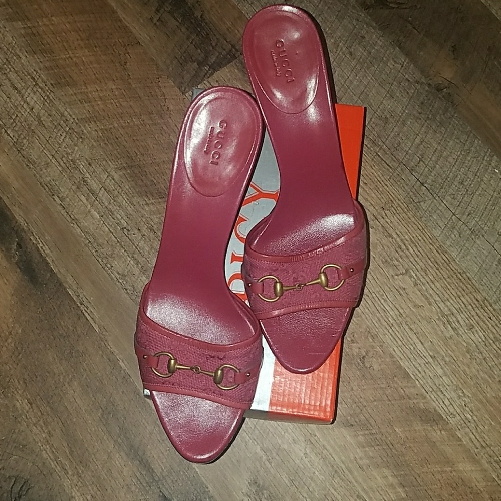 Gucci slip on heels